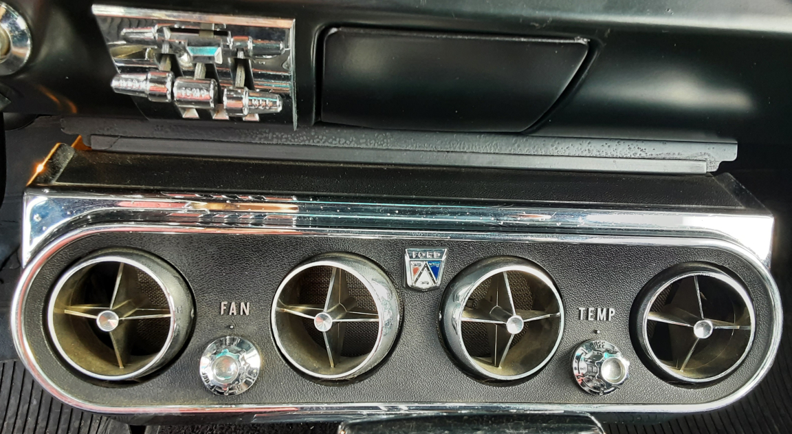 Ford Mustang - CABRIOLET ROUGE CODE A GT 1966