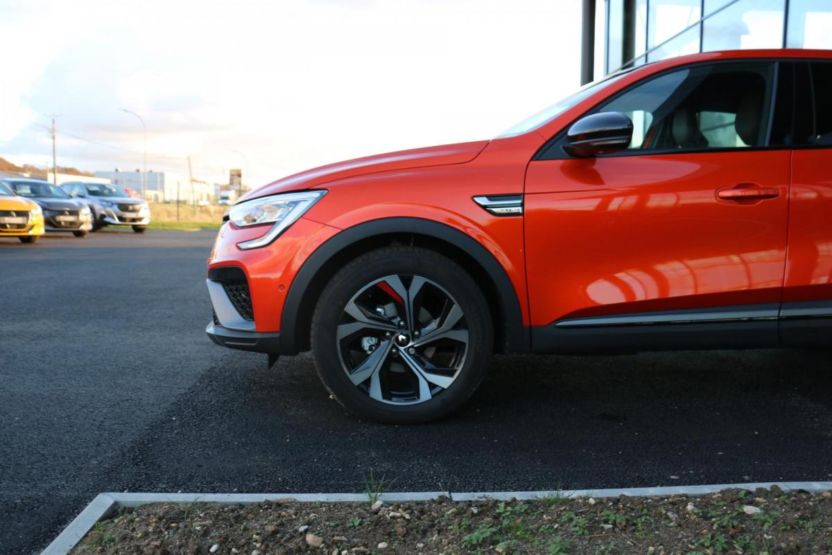 Renault Arkana - 1.6 E-Tech Hybride - 145 BVA multi-modes R.S. Line PHASE 1